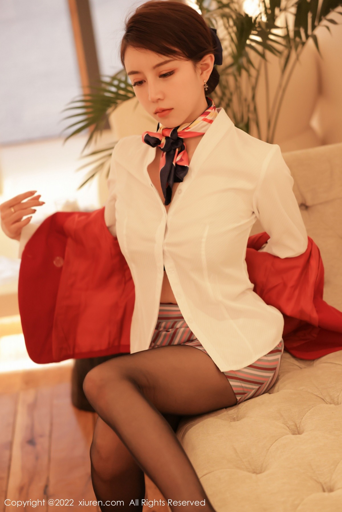 xgyw.top_XiuRen第4824期_模特tina_甜仔大理旅拍脱空姐制服露蕾丝内衣开档黑丝诱惑写真59P