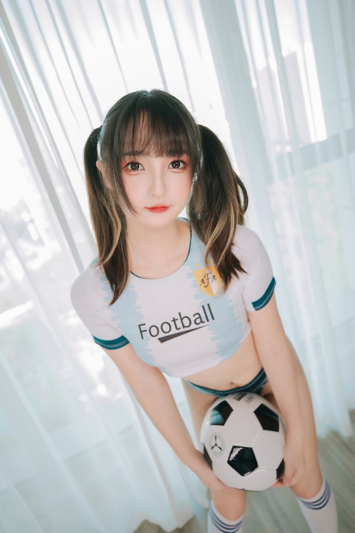 xgyw.top_萝莉美女神楽坂真冬啦啦队少女主题性感运动服系列配超薄肉丝秀完美身材诱惑写真150P