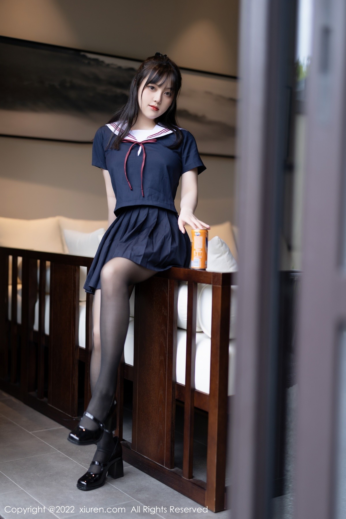 xgyw.top_XiuRen第4826期_模特豆瓣酱性感深蓝色套装配超薄无内黑丝秀丰满身材诱惑写真71P