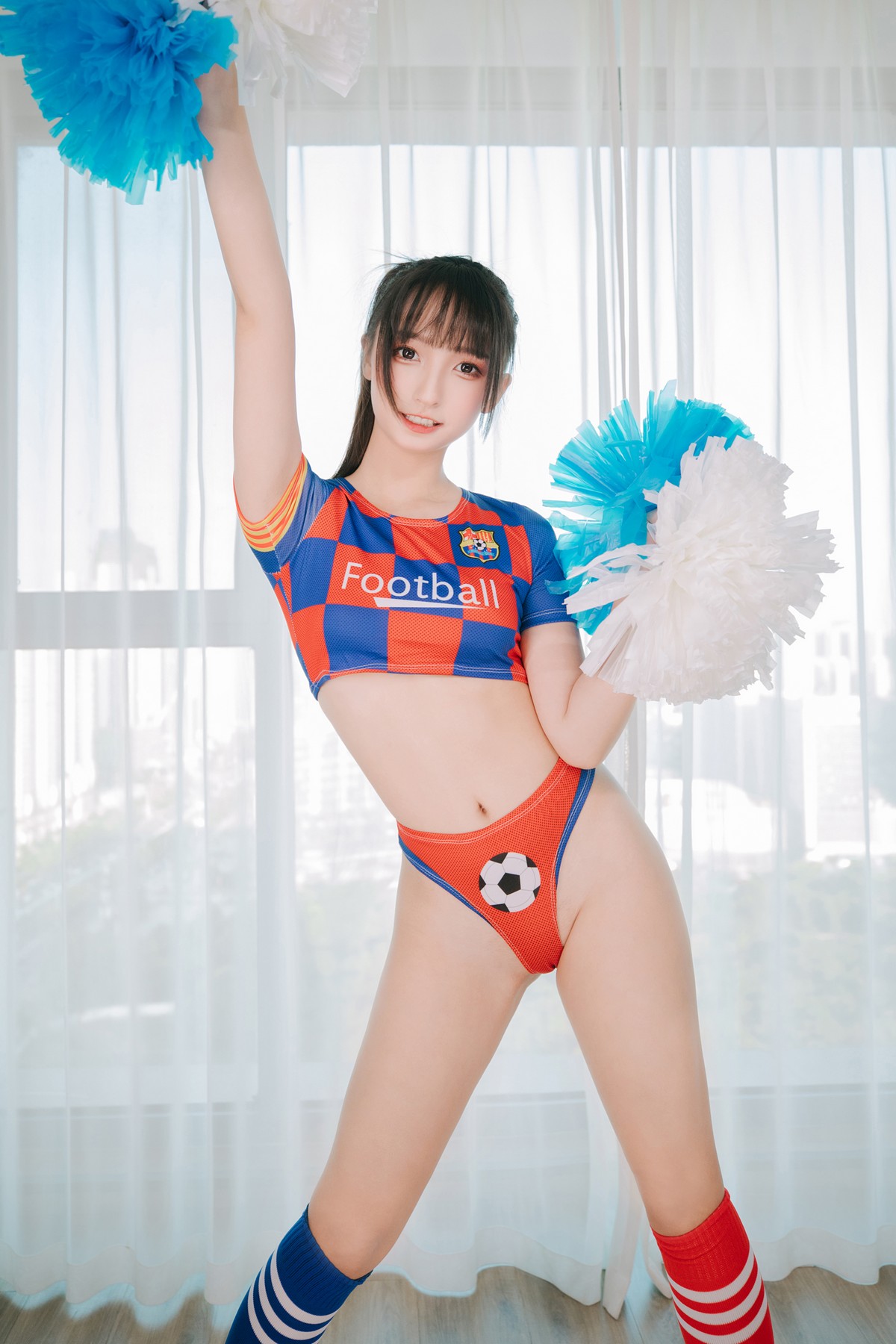 xgyw.top_萝莉美女神楽坂真冬啦啦队少女主题性感运动服系列配超薄肉丝秀完美身材诱惑写真150P