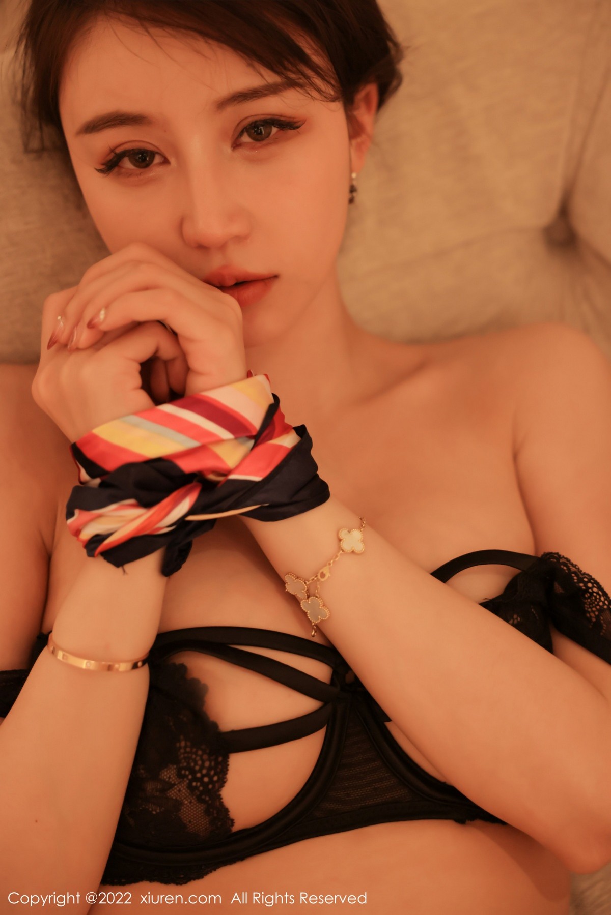 xgyw.top_XiuRen第4824期_模特tina_甜仔大理旅拍脱空姐制服露蕾丝内衣开档黑丝诱惑写真59P