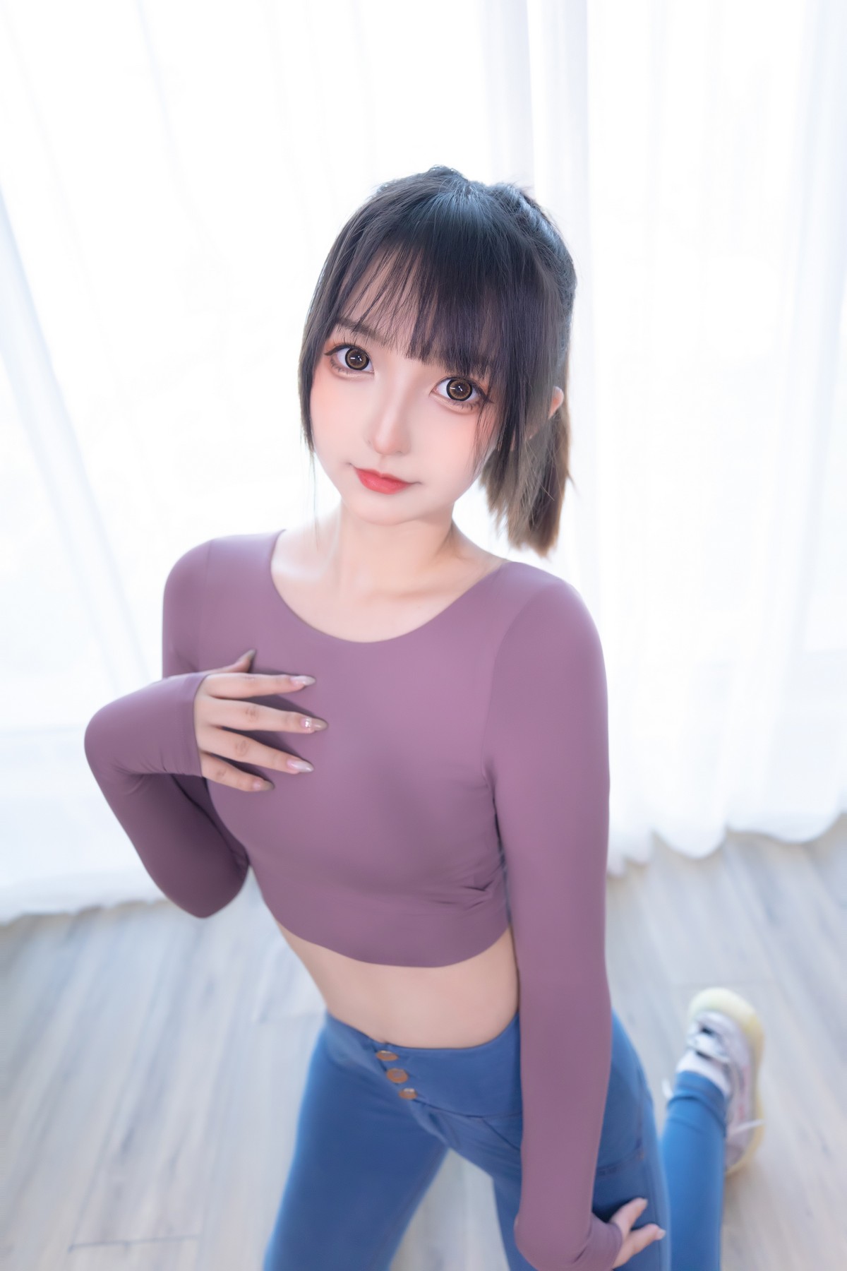 xgyw.top_萝莉美女神楽坂真冬牛仔裤女孩主题私房性感白色蕾丝内衣配牛仔短裤诱惑写真150P