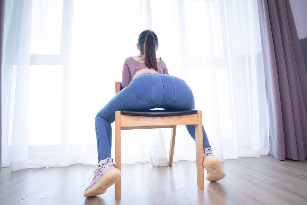xgyw.top_萝莉美女神楽坂真冬牛仔裤女孩主题私房性感白色蕾丝内衣配牛仔短裤诱惑写真150P