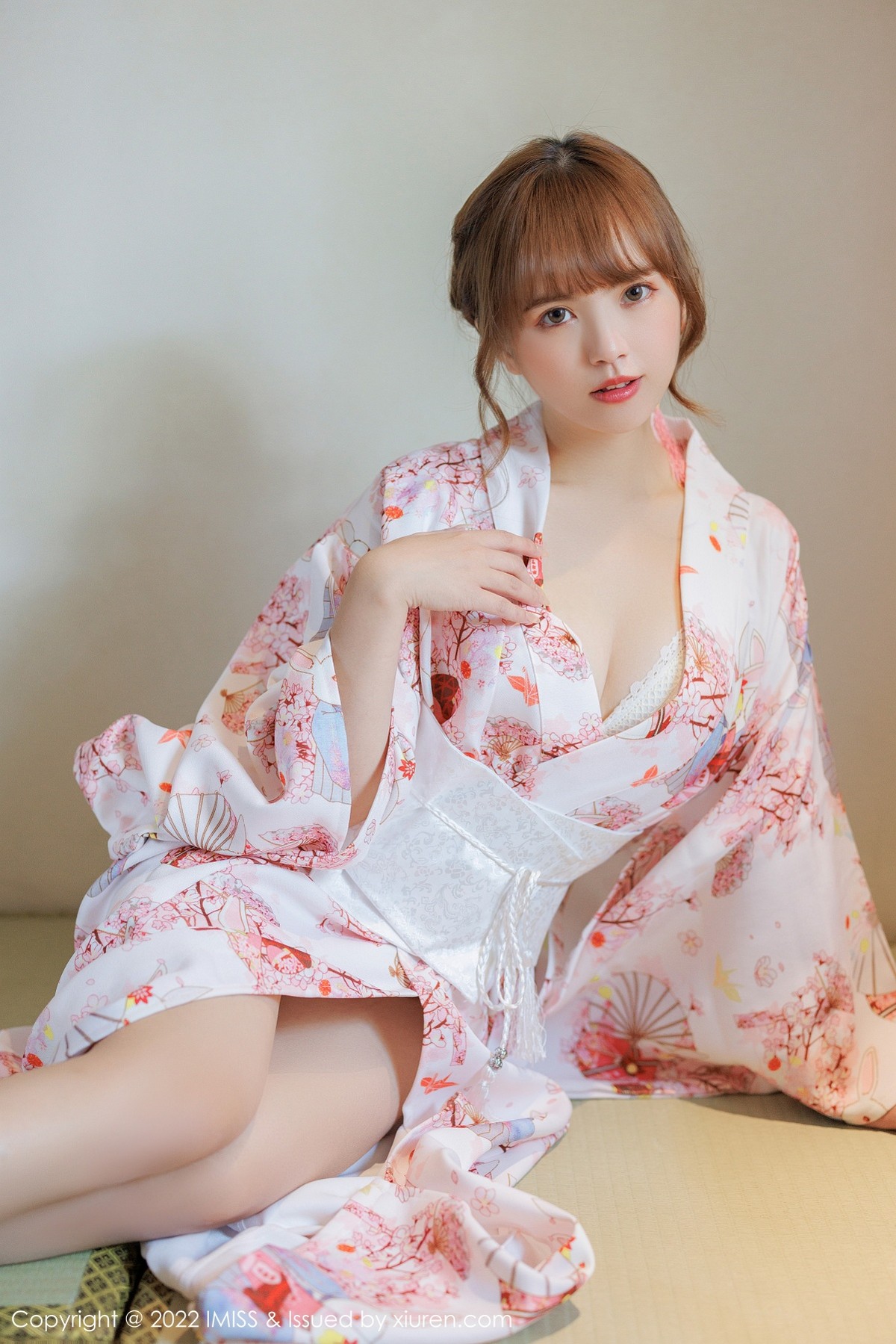 xgyw.top_[IMISS爱蜜社]Vol.676_模特张思允Nice云南心愿旅拍半脱和服露蕾丝内衣完美诱惑写真60P