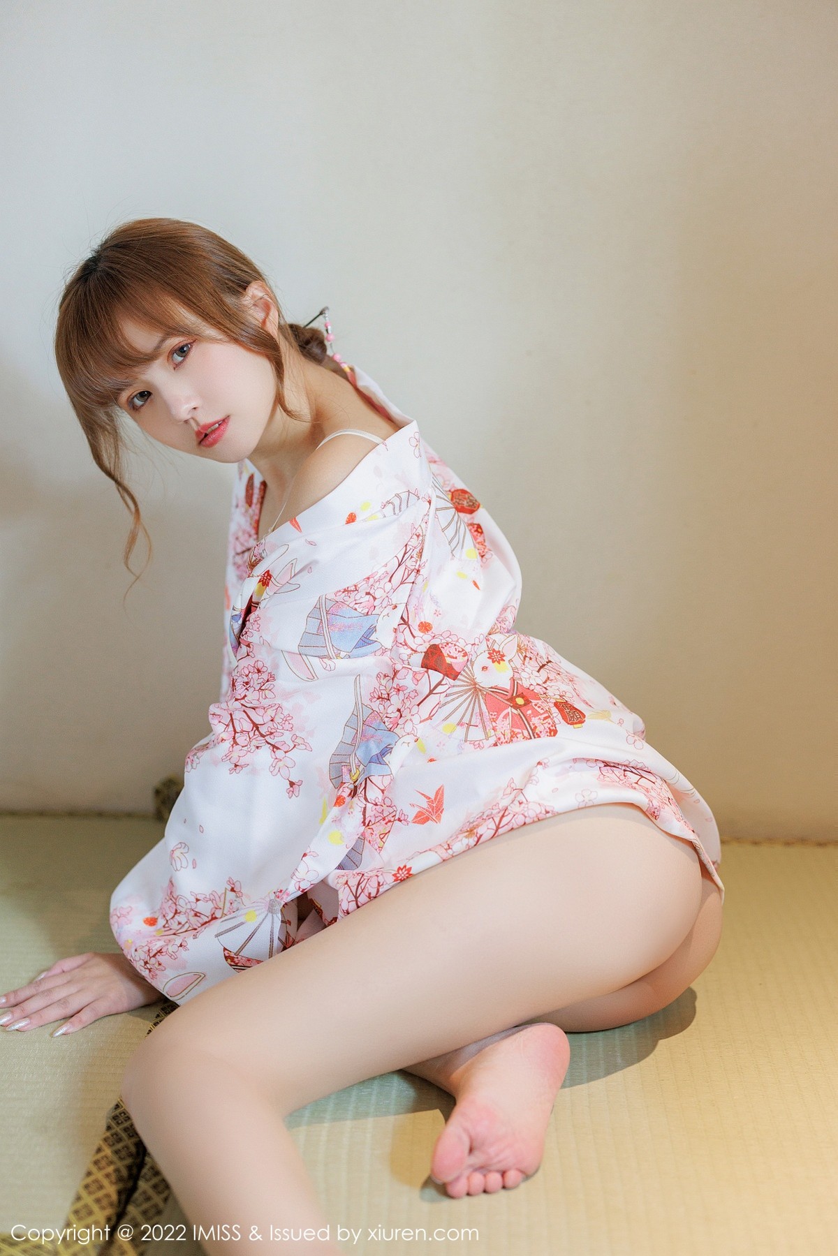 xgyw.top_[IMISS爱蜜社]Vol.676_模特张思允Nice云南心愿旅拍半脱和服露蕾丝内衣完美诱惑写真60P