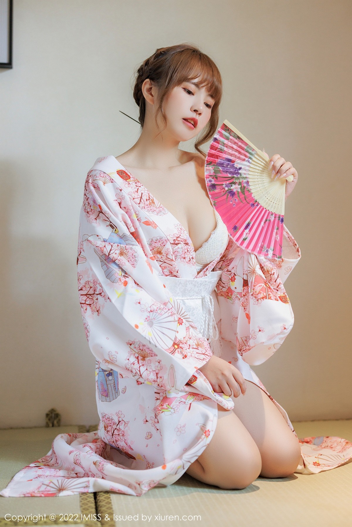 xgyw.top_[IMISS爱蜜社]Vol.676_模特张思允Nice云南心愿旅拍半脱和服露蕾丝内衣完美诱惑写真60P