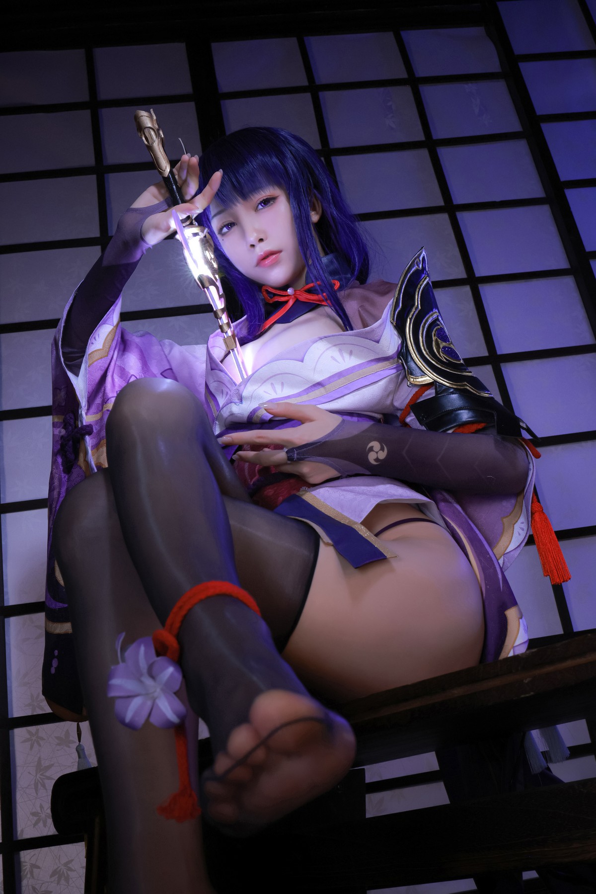 xgyw.top_动漫博主水淼Aqua雷电将军主题私房性感美女战士装扮低胸服饰秀豪乳诱惑写真130P