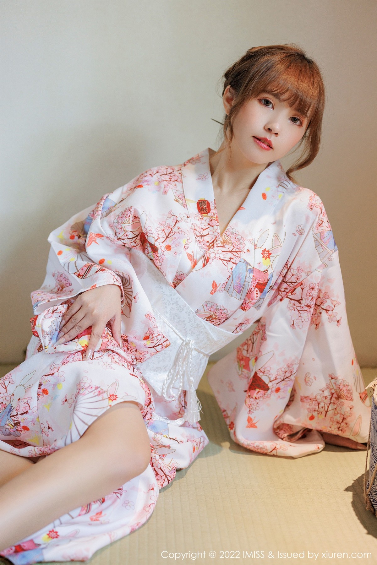 xgyw.top_[IMISS爱蜜社]Vol.676_模特张思允Nice云南心愿旅拍半脱和服露蕾丝内衣完美诱惑写真60P