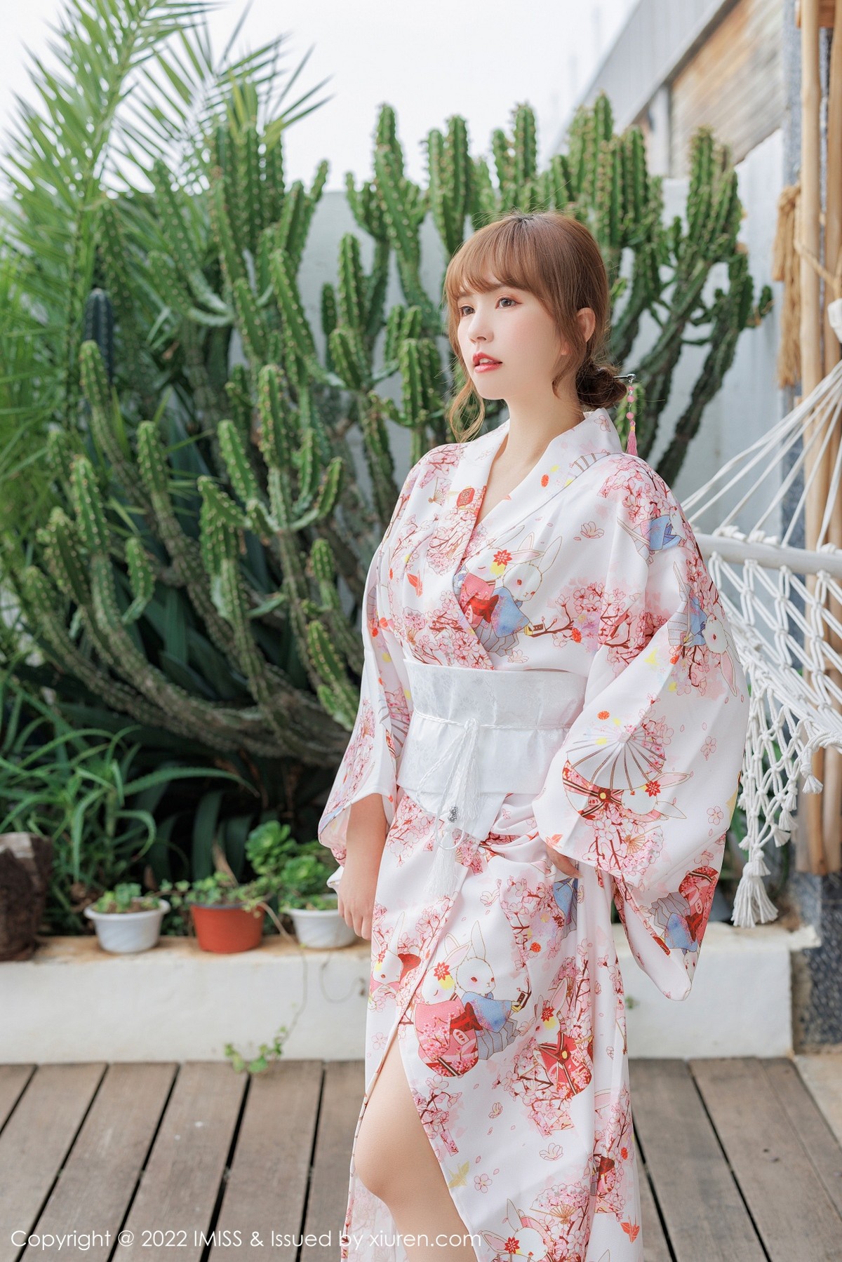 xgyw.top_[IMISS爱蜜社]Vol.676_模特张思允Nice云南心愿旅拍半脱和服露蕾丝内衣完美诱惑写真60P