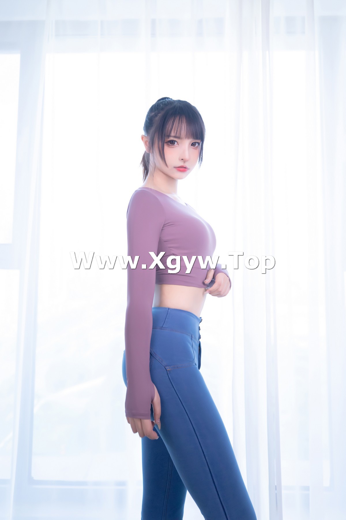 xgyw.top_萝莉美女神楽坂真冬牛仔裤女孩主题私房性感白色蕾丝内衣配牛仔短裤诱惑写真150P