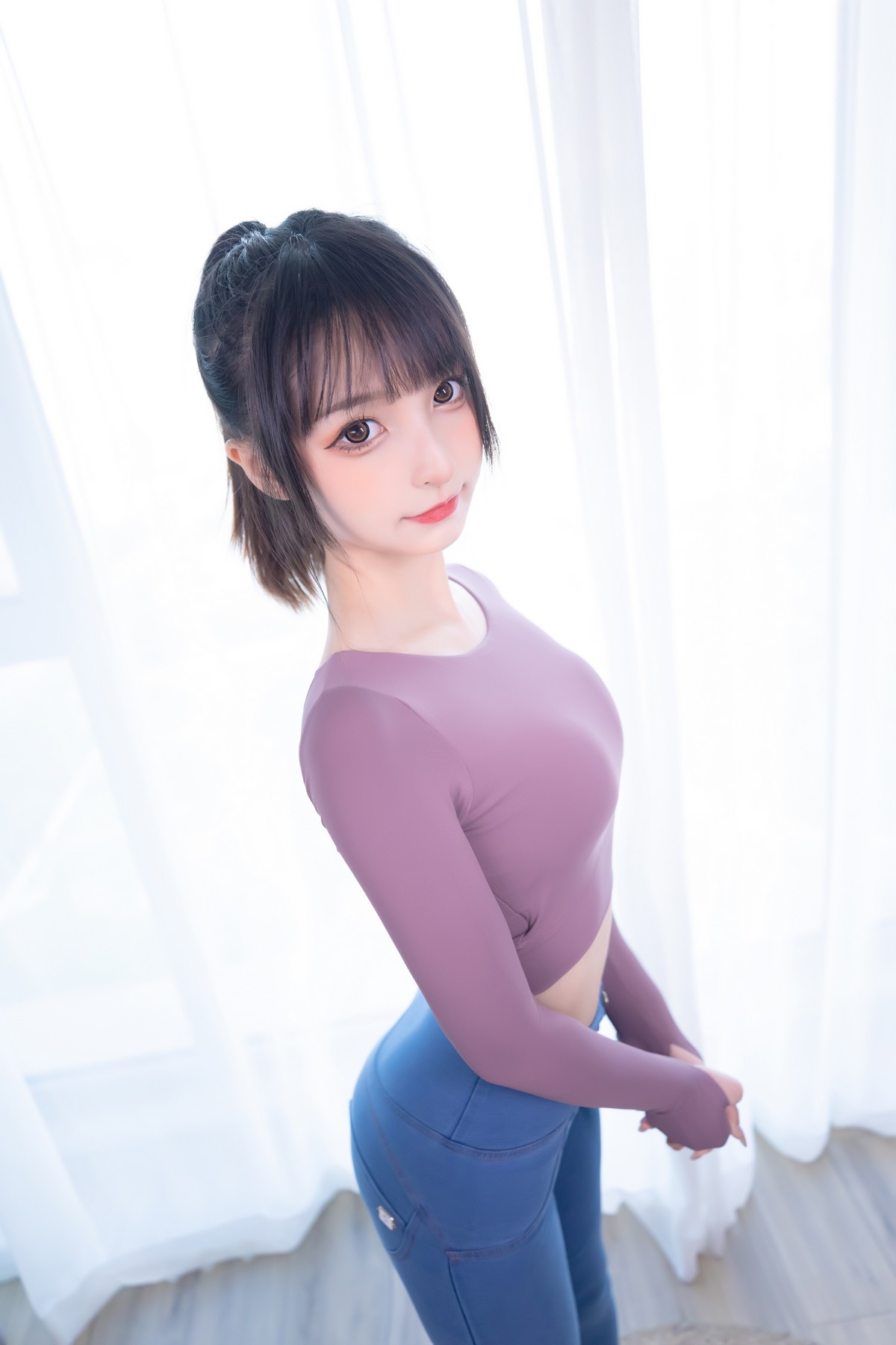 xgyw.top_萝莉美女神楽坂真冬牛仔裤女孩主题私房性感白色蕾丝内衣配牛仔短裤诱惑写真150P