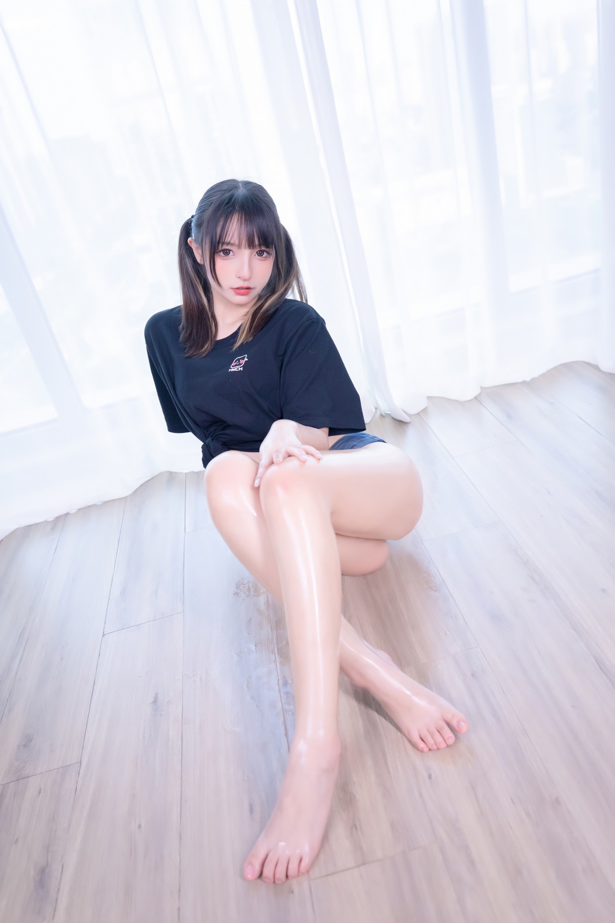 xgyw.top_萝莉美女神楽坂真冬牛仔裤女孩主题私房性感白色蕾丝内衣配牛仔短裤诱惑写真150P
