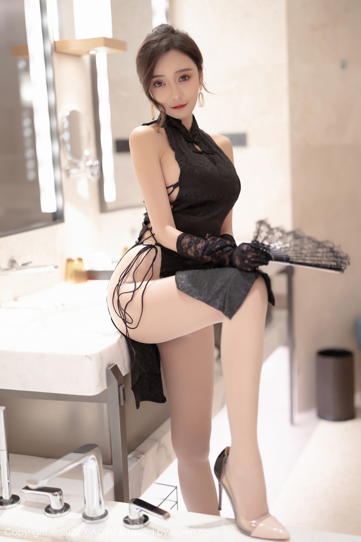 xgyw.top_[XiaoYu画语界]Vol.752_女神王馨瑶yanni惠州旅拍性感精简旗袍配超薄肉丝秀翘臀诱惑写真67P