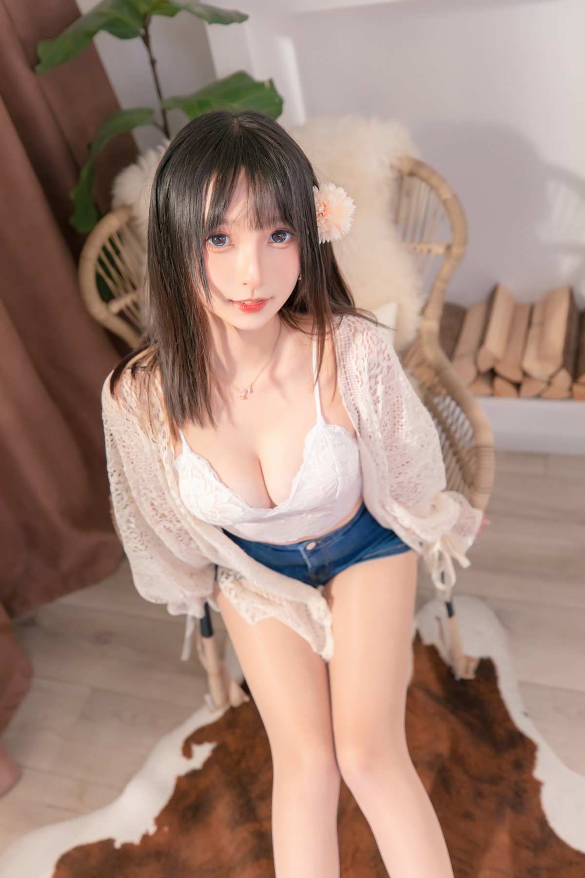xgyw.top_萝莉美女神楽坂真冬牛仔裤女孩主题私房性感白色蕾丝内衣配牛仔短裤诱惑写真150P