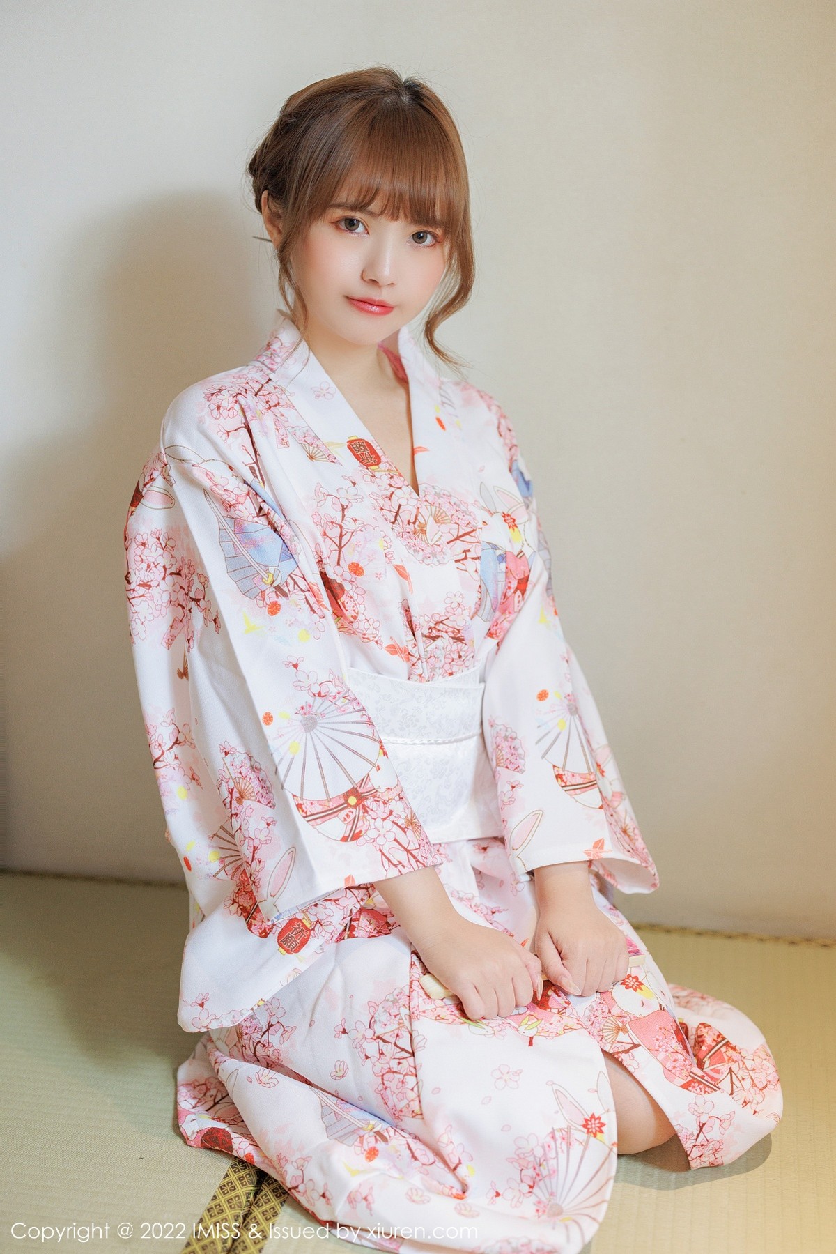xgyw.top_[IMISS爱蜜社]Vol.676_模特张思允Nice云南心愿旅拍半脱和服露蕾丝内衣完美诱惑写真60P
