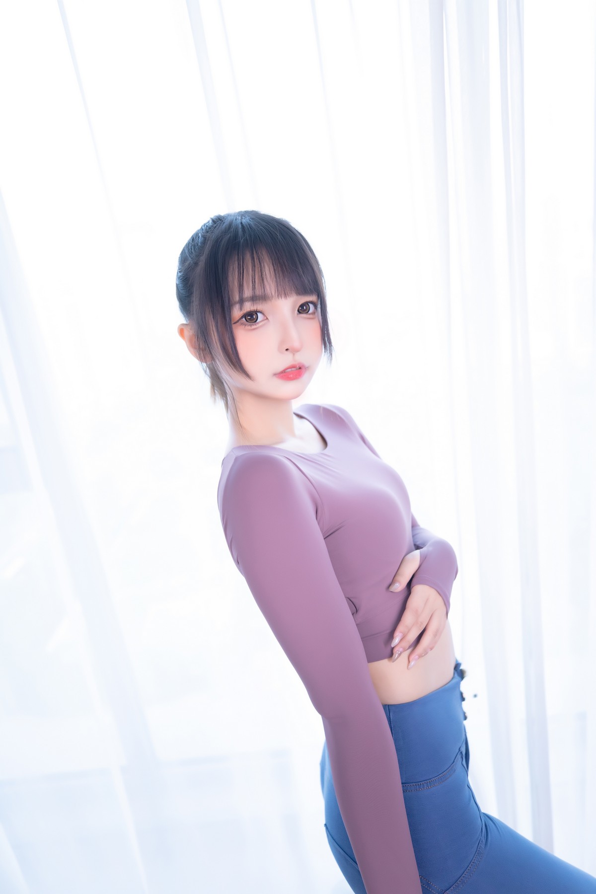 xgyw.top_萝莉美女神楽坂真冬牛仔裤女孩主题私房性感白色蕾丝内衣配牛仔短裤诱惑写真150P