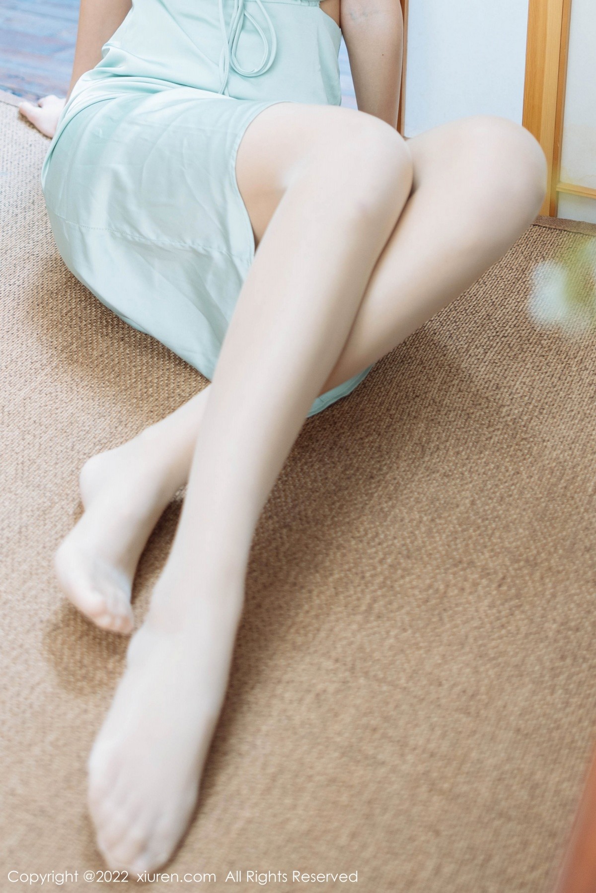 xgyw.top_XiuRen第4832期_模特可乐Vicky黑色收身服饰配超薄黑丝裤袜秀完美身材诱惑写真45P
