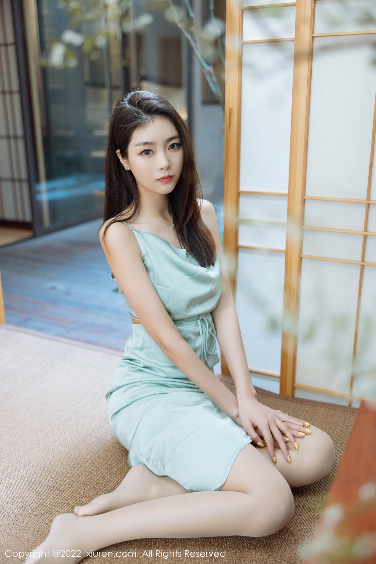 xgyw.top_XiuRen第4832期_模特可乐Vicky黑色收身服饰配超薄黑丝裤袜秀完美身材诱惑写真45P