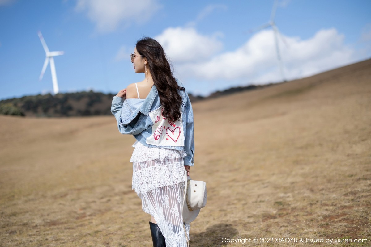 xgyw.top_[XiaoYu画语界]Vol.754_女神王馨瑶yanni云南心愿旅拍粉色华衣裹身秀完美身材诱惑写真71P