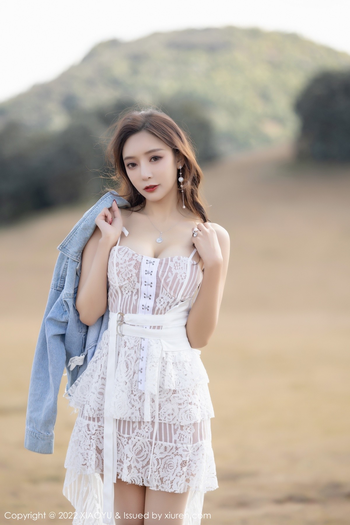 xgyw.top_[XiaoYu画语界]Vol.754_女神王馨瑶yanni云南心愿旅拍粉色华衣裹身秀完美身材诱惑写真71P