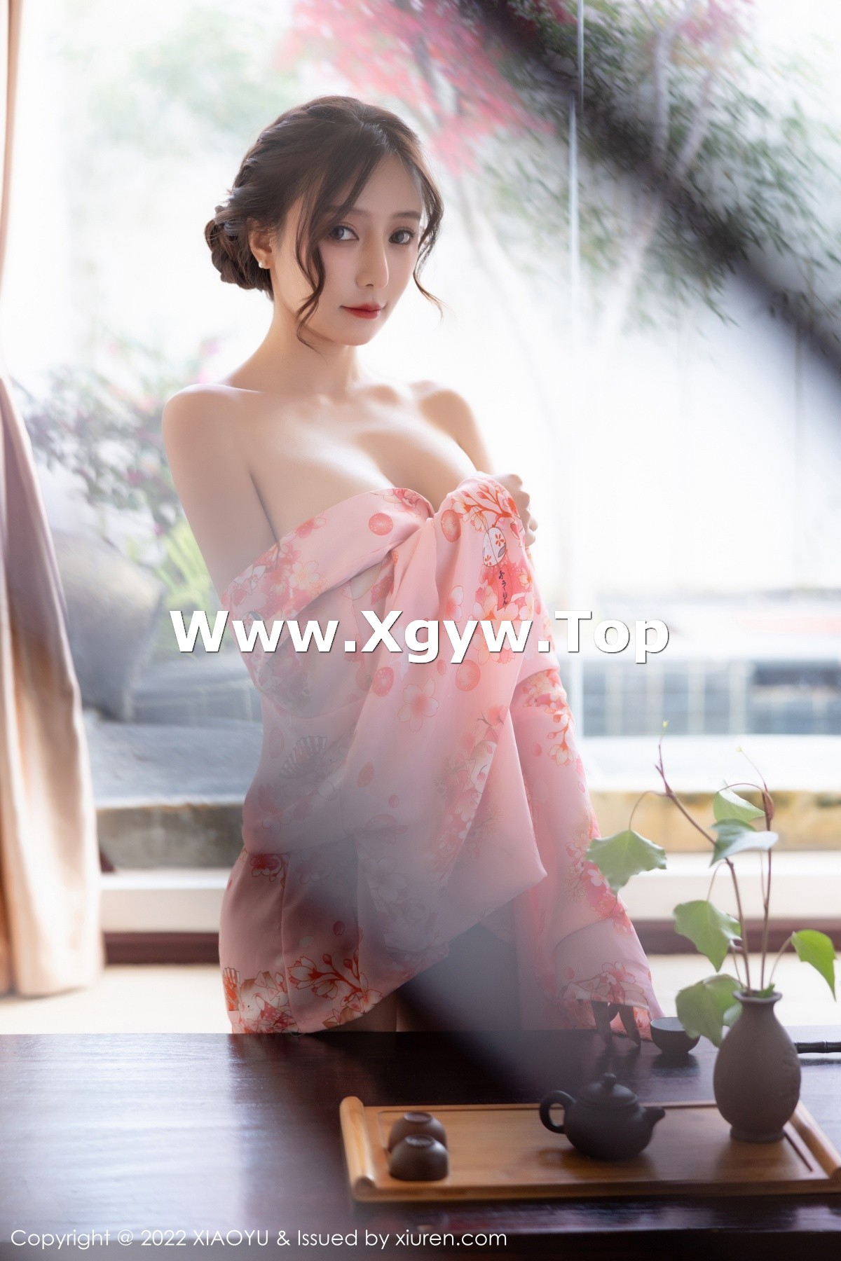 xgyw.top_[XiaoYu画语界]Vol.754_女神王馨瑶yanni云南心愿旅拍粉色华衣裹身秀完美身材诱惑写真71P