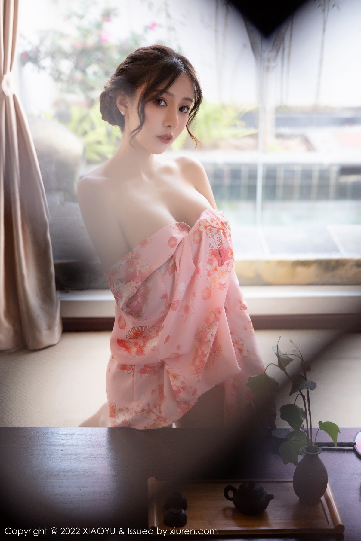 xgyw.top_[XiaoYu画语界]Vol.754_女神王馨瑶yanni云南心愿旅拍粉色华衣裹身秀完美身材诱惑写真71P