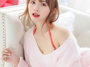[IMISS爱蜜社]Vol.677_车模张思允脱性感粉色上衣露红边内衣原色丝袜迷人骚扰写真66P