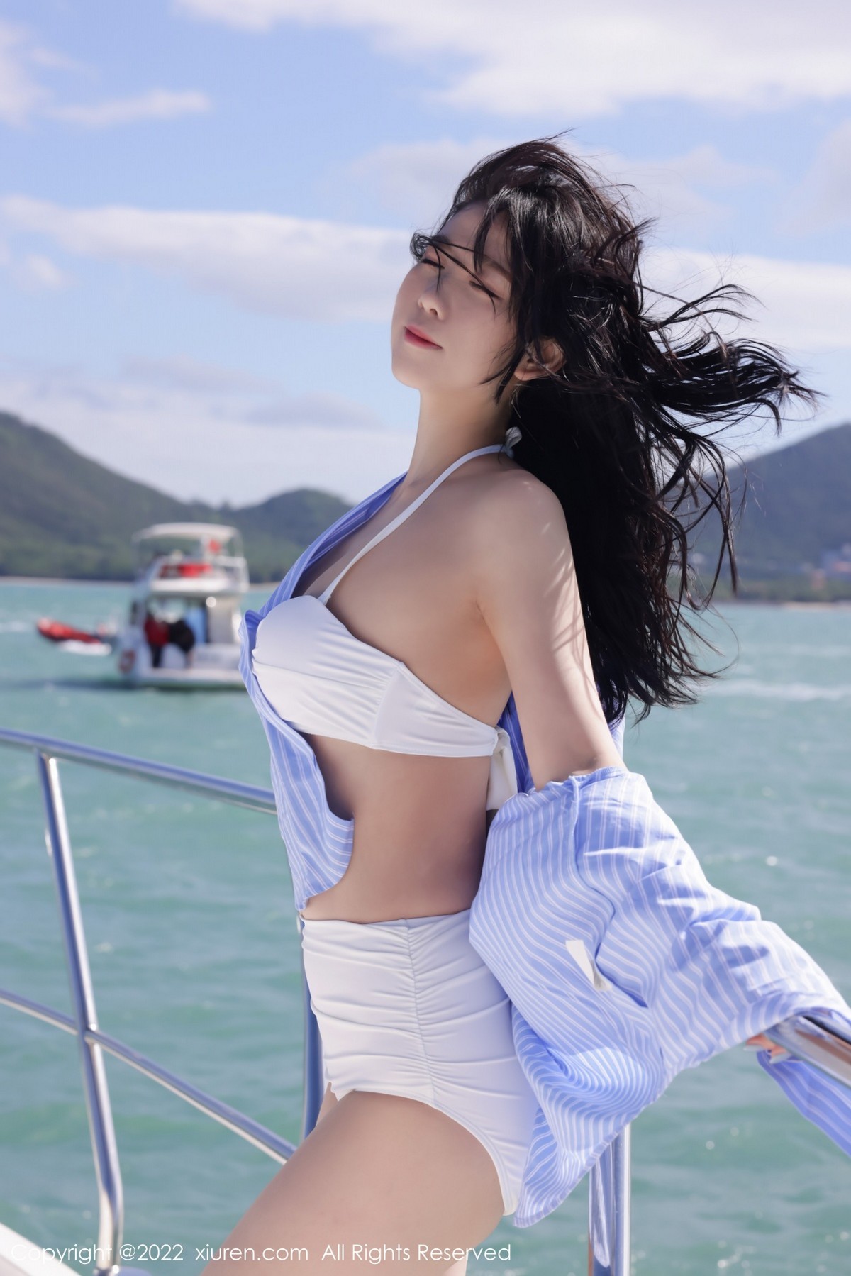xgyw.top_XiuRen第4852期_模特李雅柔182CM三亚旅拍海滩游艇场景性感白色内衣诱惑写真49P