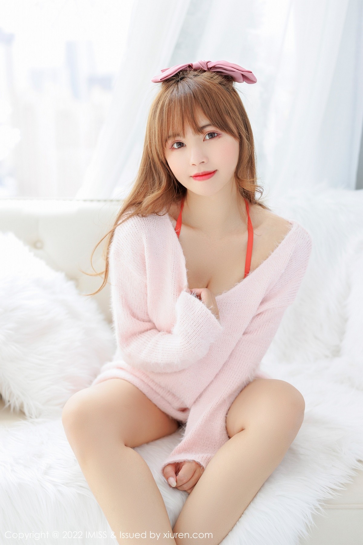 xgyw.top_[IMISS爱蜜社]Vol.677_模特张思允脱性感粉色上衣露红边内衣原色丝袜迷人诱惑写真66P