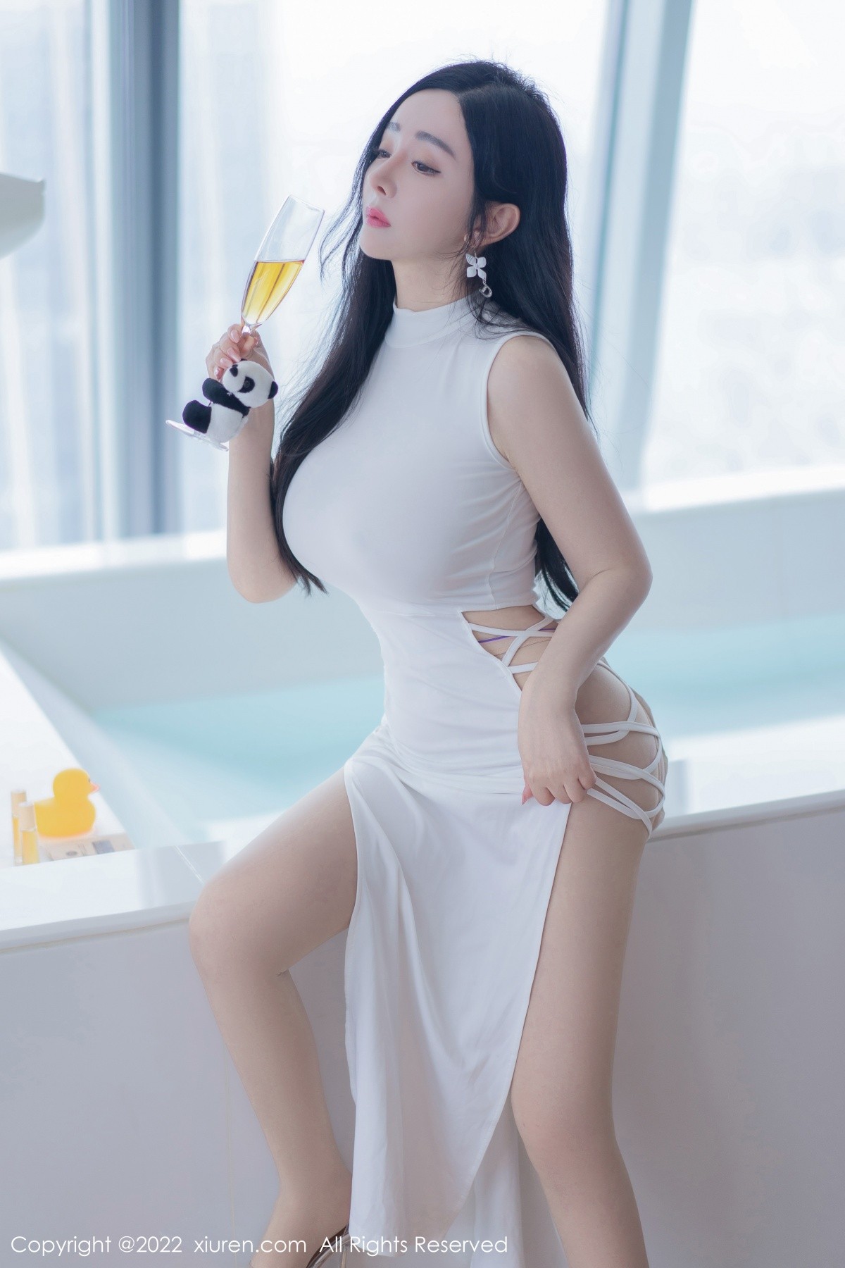 xgyw.top_XiuRen第4855期_模特允爾性感白色收身连衣裙配原色丝袜秀丰满身材撩人诱惑写真54P