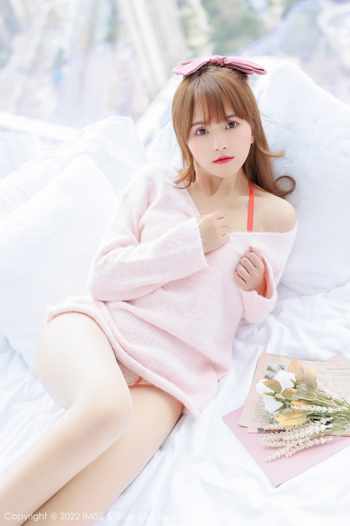 xgyw.top_[IMISS爱蜜社]Vol.677_模特张思允脱性感粉色上衣露红边内衣原色丝袜迷人诱惑写真66P