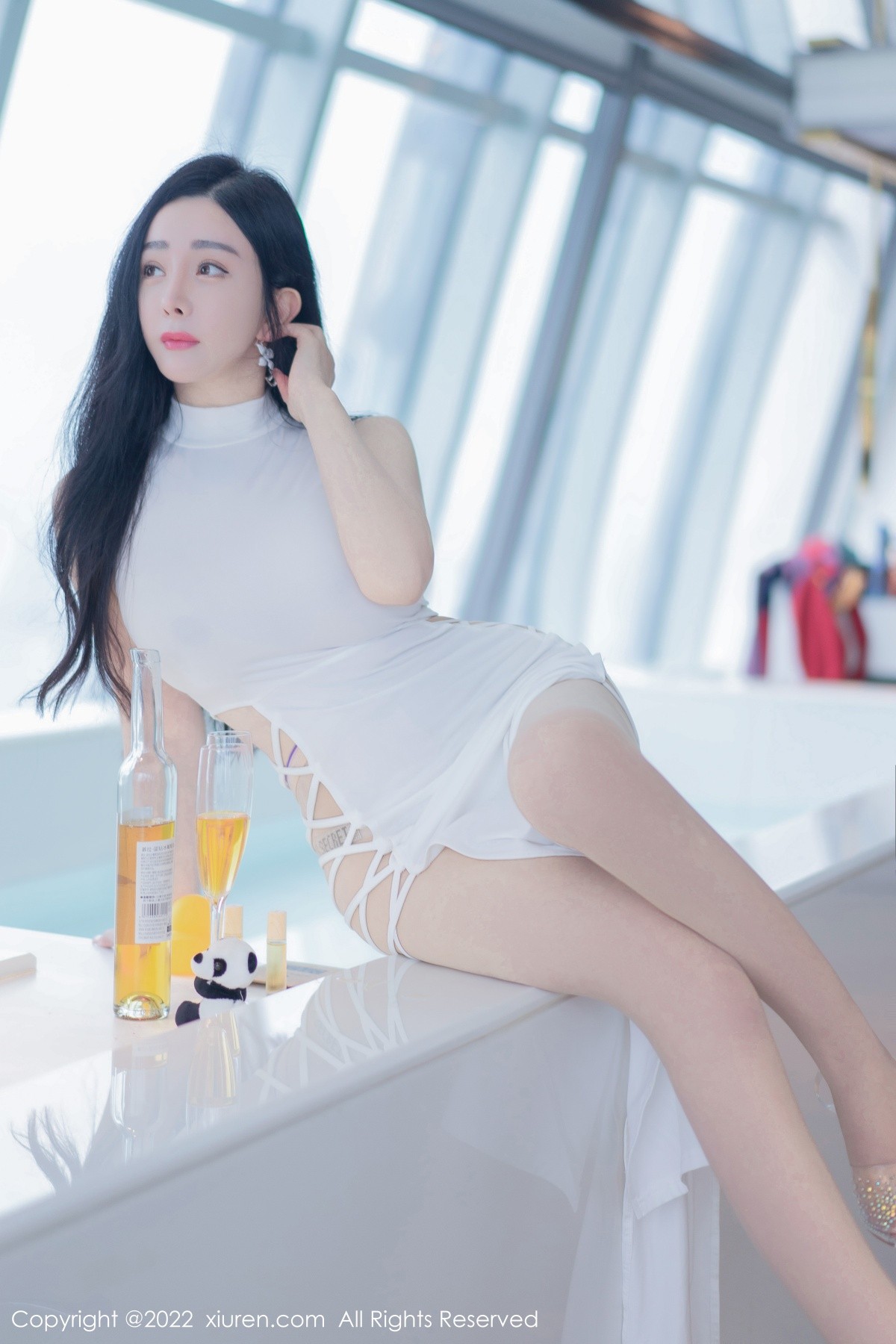 xgyw.top_XiuRen第4855期_模特允爾性感白色收身连衣裙配原色丝袜秀丰满身材撩人诱惑写真54P