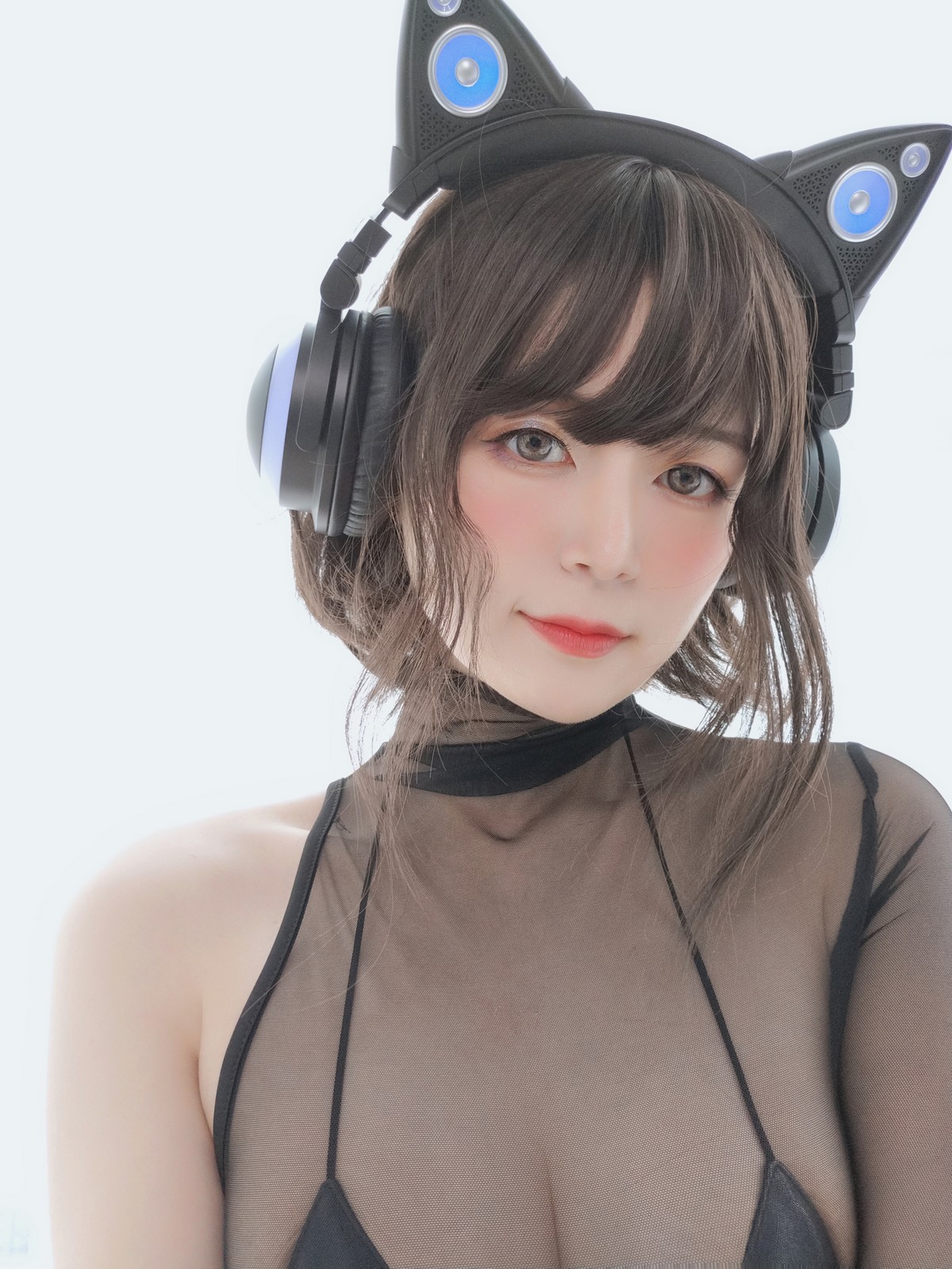 xgyw.top_Coser小姐姐白银81电子喵主题私房性感黑色薄透连体衣秀三点式内衣诱惑写真50P