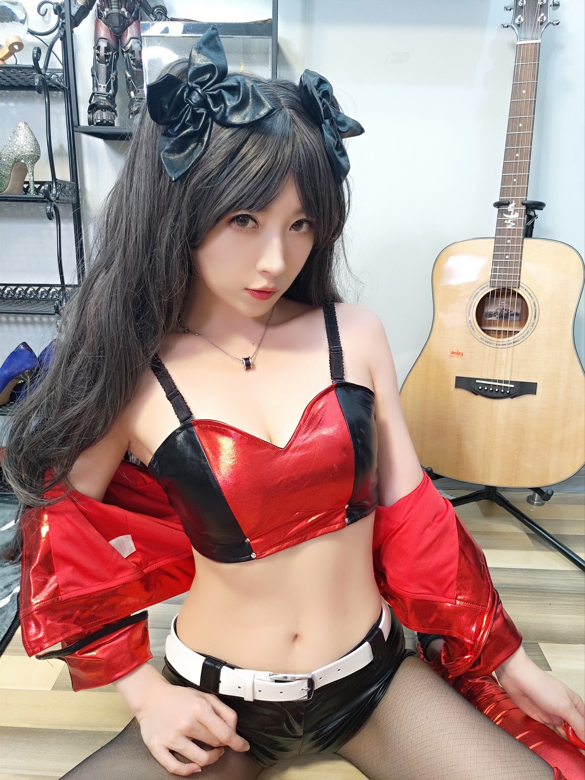 xgyw.top_斗鱼主播小女巫露娜远坂凛cos主题私房性感皮质服饰配黑丝裤袜秀美腿诱惑写真30P