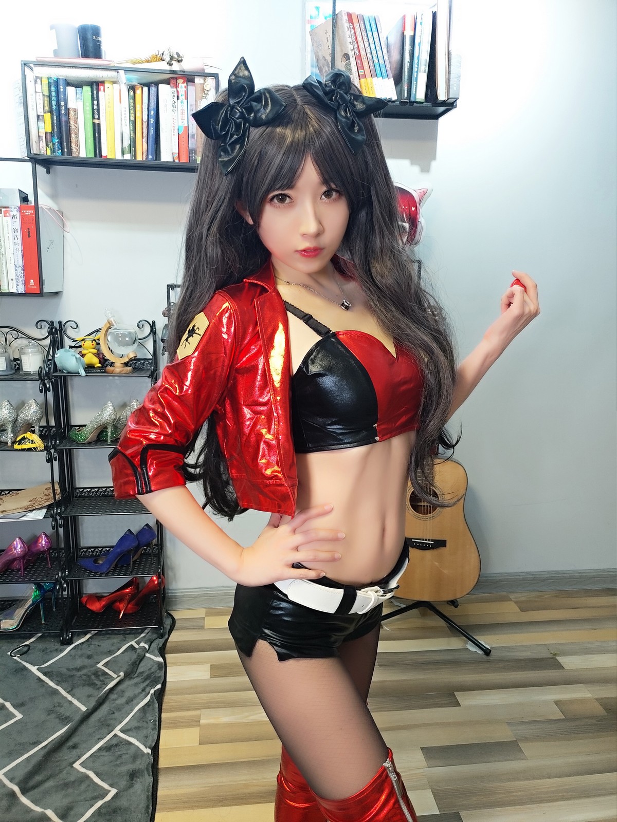 xgyw.top_斗鱼主播小女巫露娜远坂凛cos主题私房性感皮质服饰配黑丝裤袜秀美腿诱惑写真30P