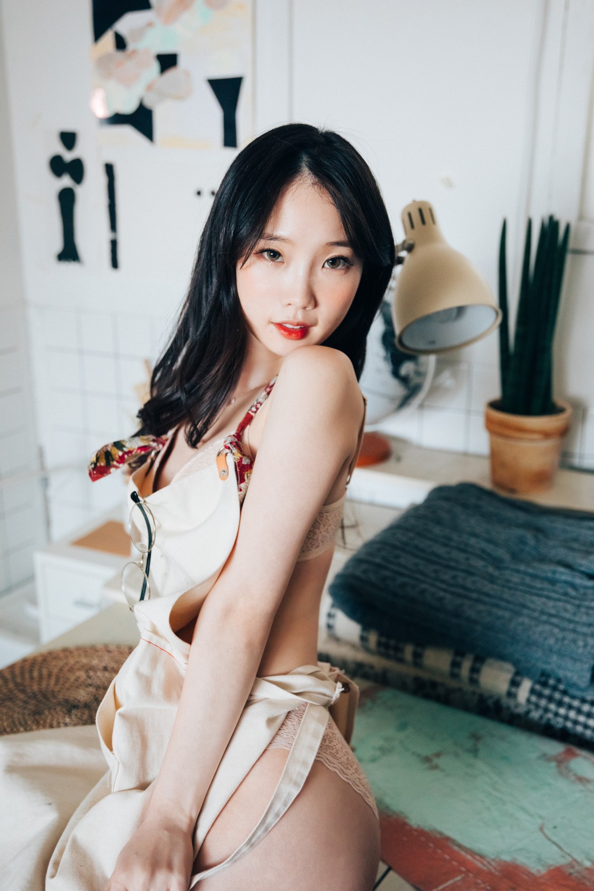 xgyw.top_韩国美女Assistant私房服饰主题性感粉色高叉连体衣 肉色蕾丝内衣完美诱惑写真64P