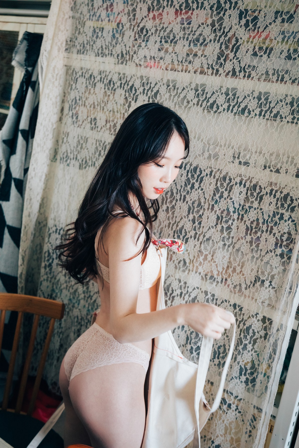 xgyw.top_韩国美女Assistant私房服饰主题性感粉色高叉连体衣 肉色蕾丝内衣完美诱惑写真64P