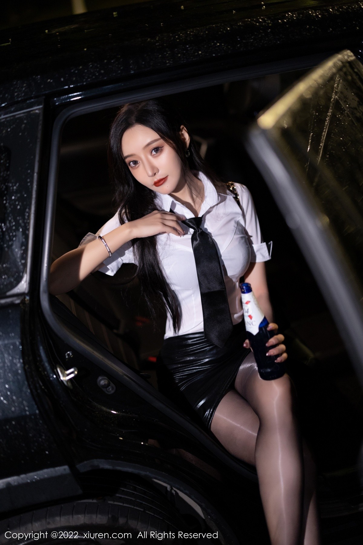 xgyw.top_XiuRen第4879期_女神王馨瑶yanni性感白T配黑皮短裙露蕾丝内衣开档黑丝诱惑写真77P