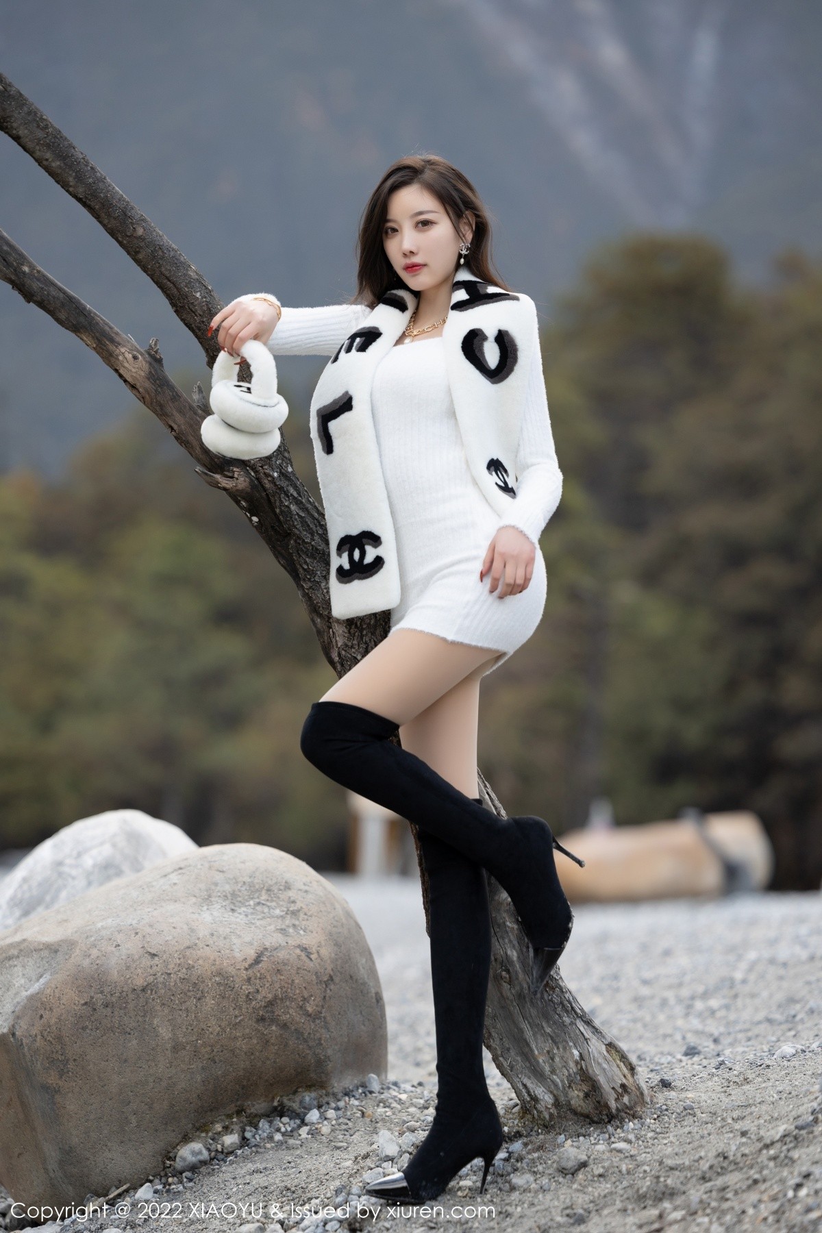xgyw.top_[XiaoYu画语界]Vol.758_女神杨晨晨Yome丽江心愿旅拍三套服饰秀完美身材白嫩迷人写真97P