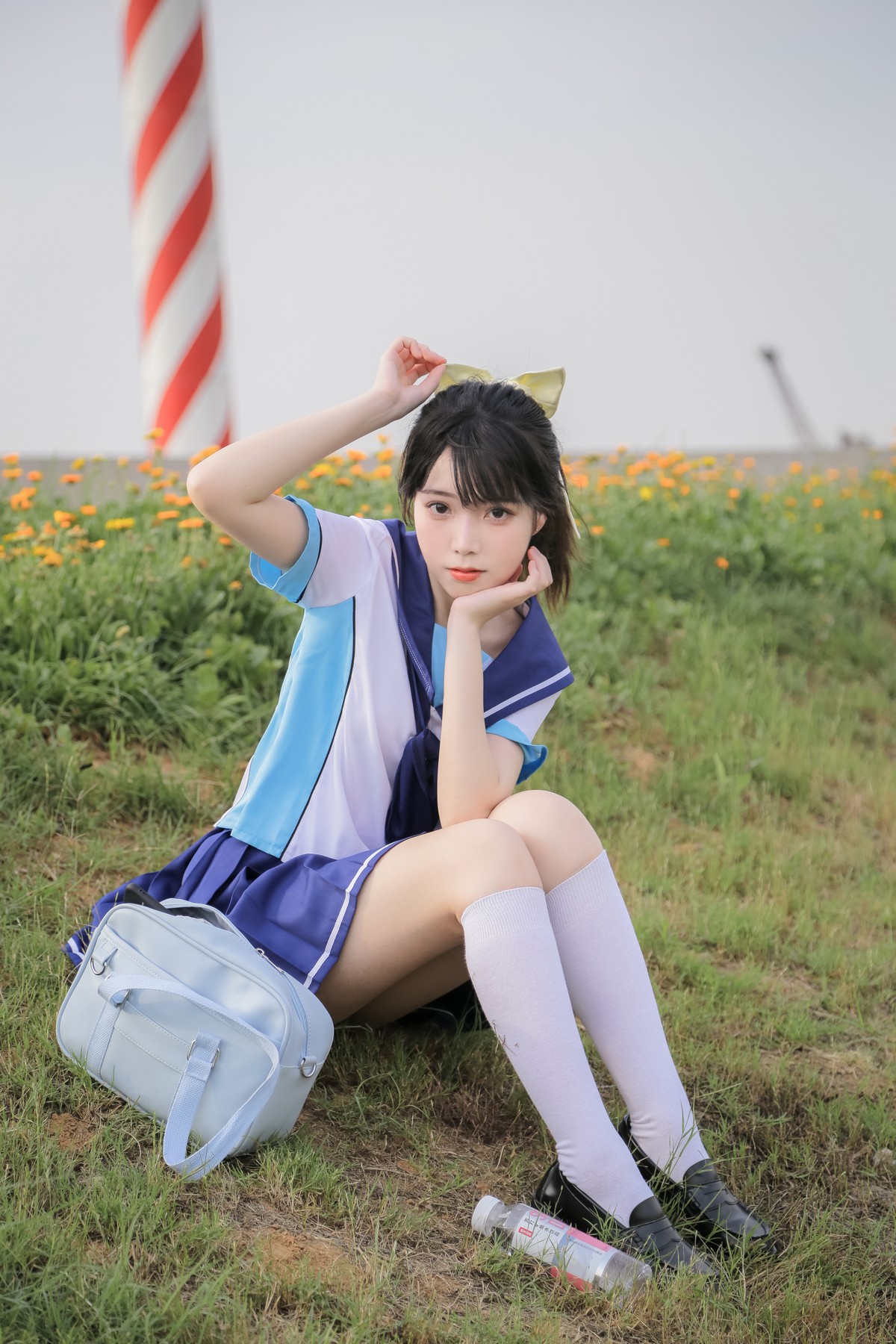 xgyw.top_微博妹子Fushii_海堂高岭爱花主题户外性感学生制服配白丝袜秀完美身材诱惑写真31P