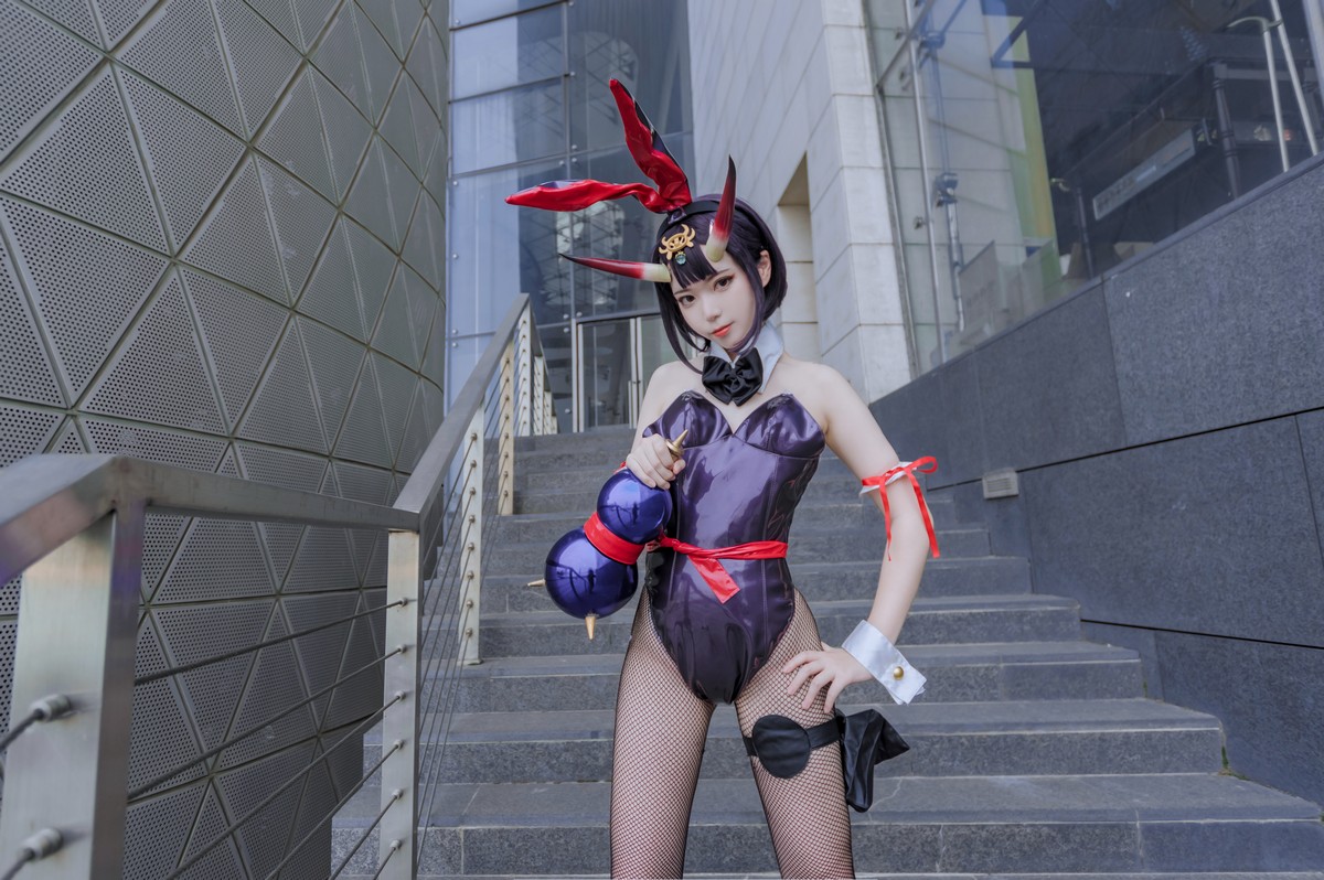 xgyw.top_微博妹子Fushii_海堂酒吞兔女郎主题高叉连体衣配黑丝网袜秀完美身材诱惑写真31P