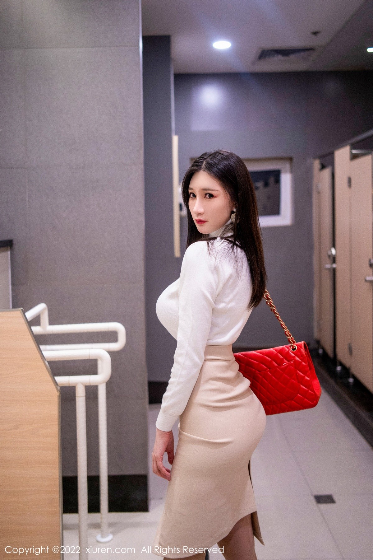 xgyw.top_XiuRen第4887期_模特顾乔楠Cora居家私房半脱露性感内衣秀豪乳翘臀撩人诱惑写真75P