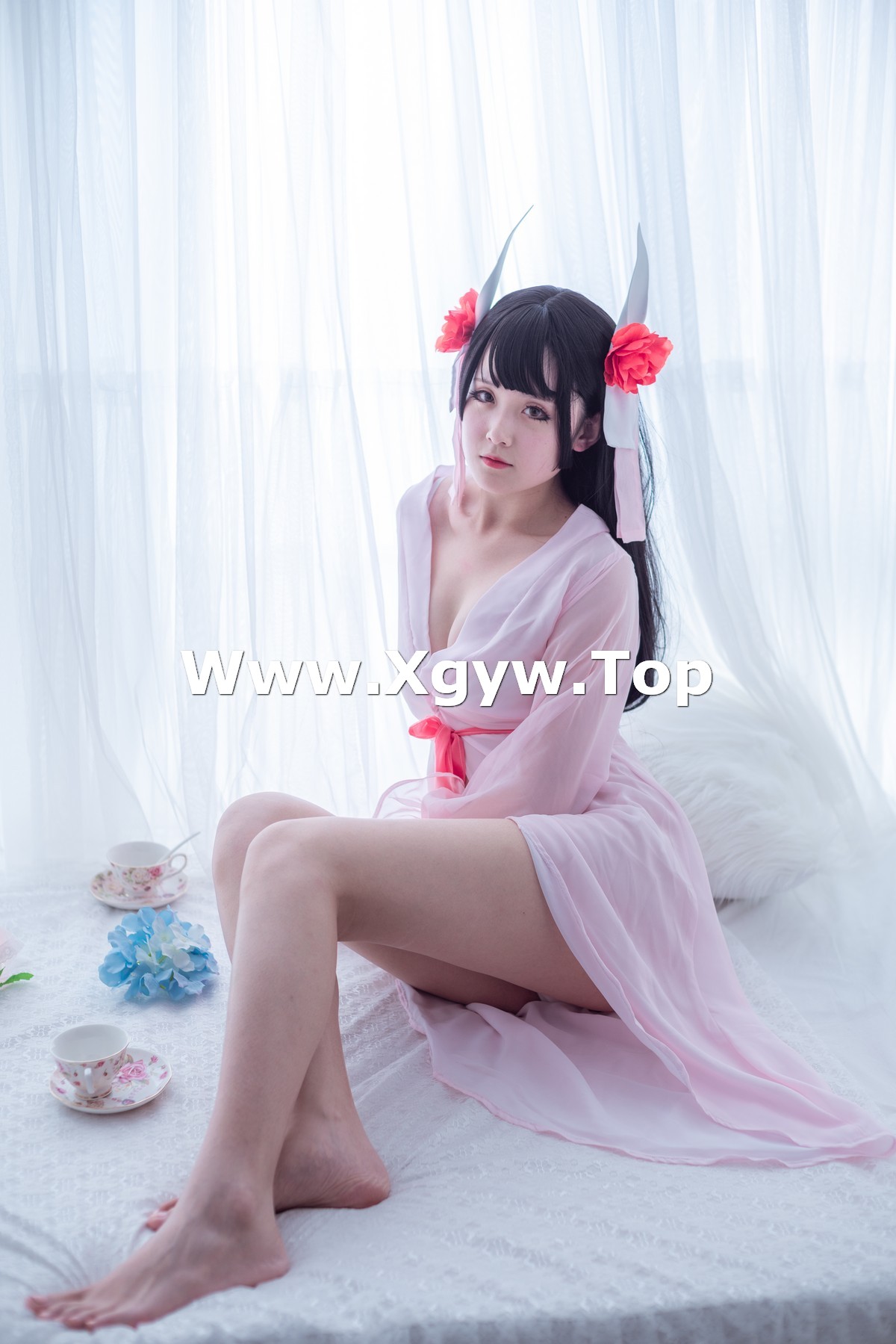 xgyw.top_Coser美女Akisoso秋楚楚天津调色主题私房性感粉色薄纱服饰秀白嫩美腿诱惑写真38P
