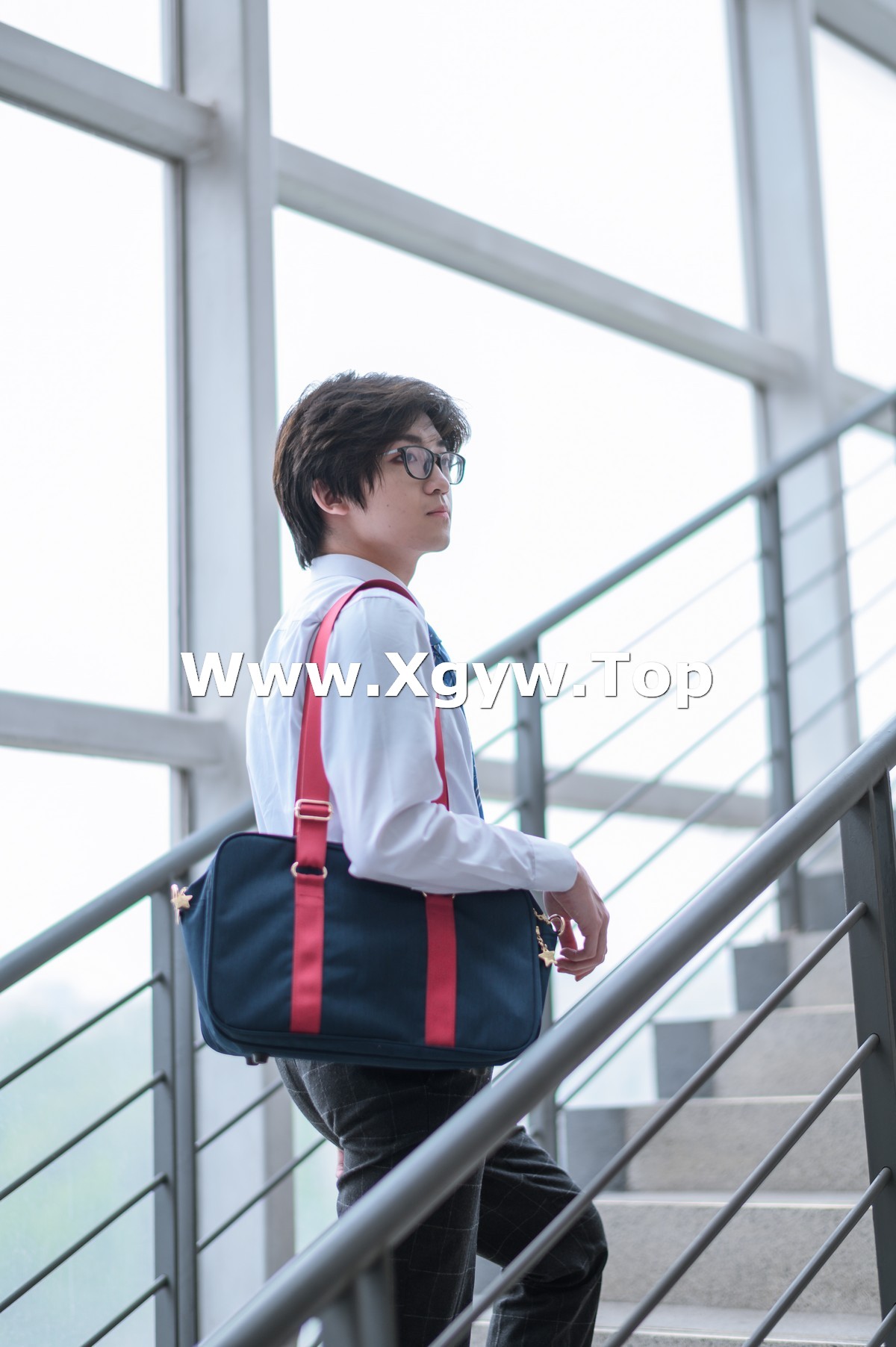 xgyw.top_Coser美女Akisoso秋楚楚双人调色主题校园内性感JK学生装秀美腿迷人写真46P
