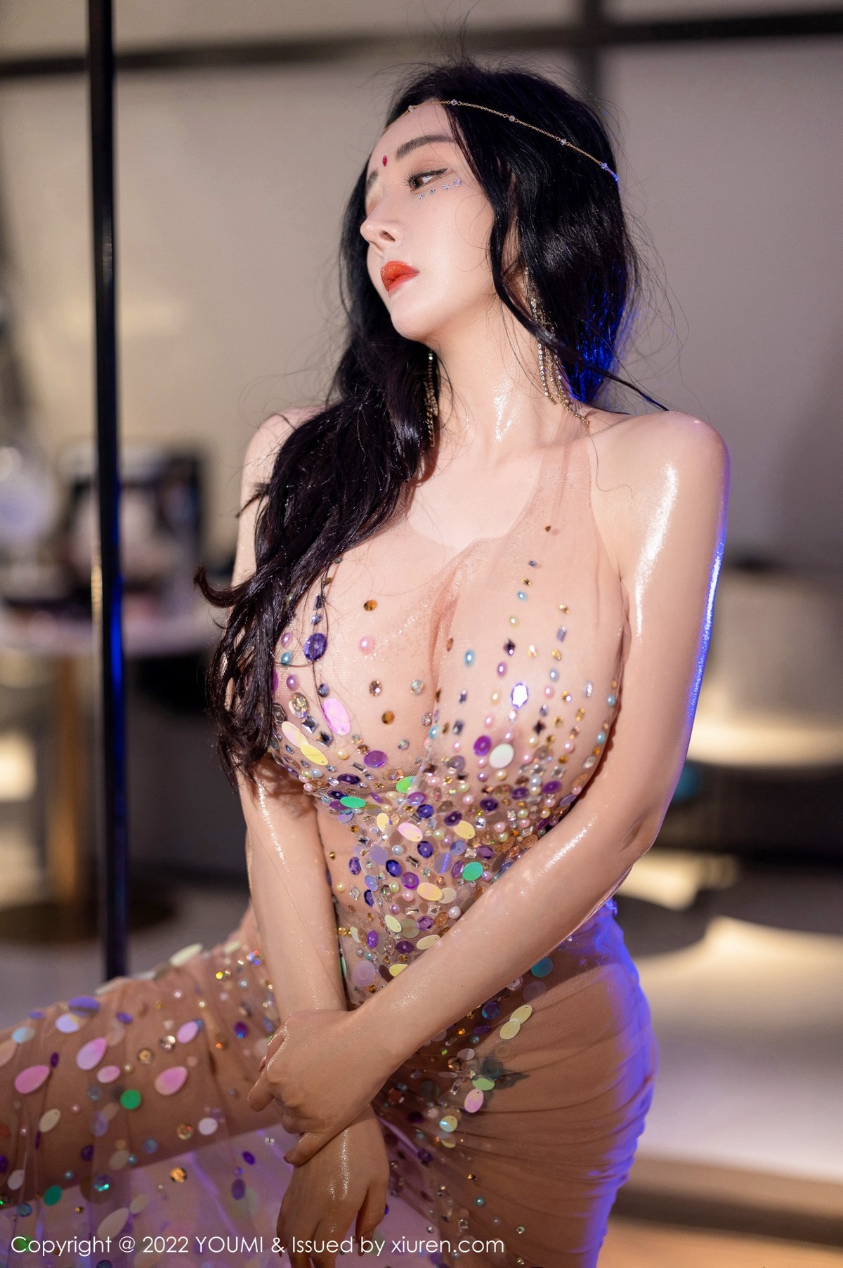 xgyw.top_[YouMi尤蜜荟]Vol.781_模特允爾大理旅拍钢管舞主题轻透吊裙秀惹火身材极致诱惑写真70P