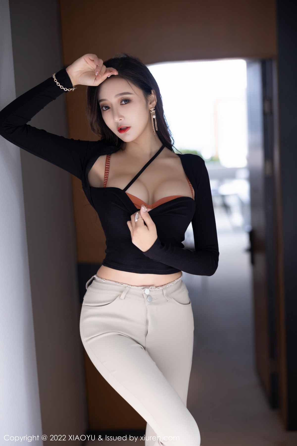 xgyw.top_[XiaoYu画语界]Vol.762_女神王馨瑶yanni惠州旅拍户外半脱露橙色内衣原色丝袜诱惑写真63P