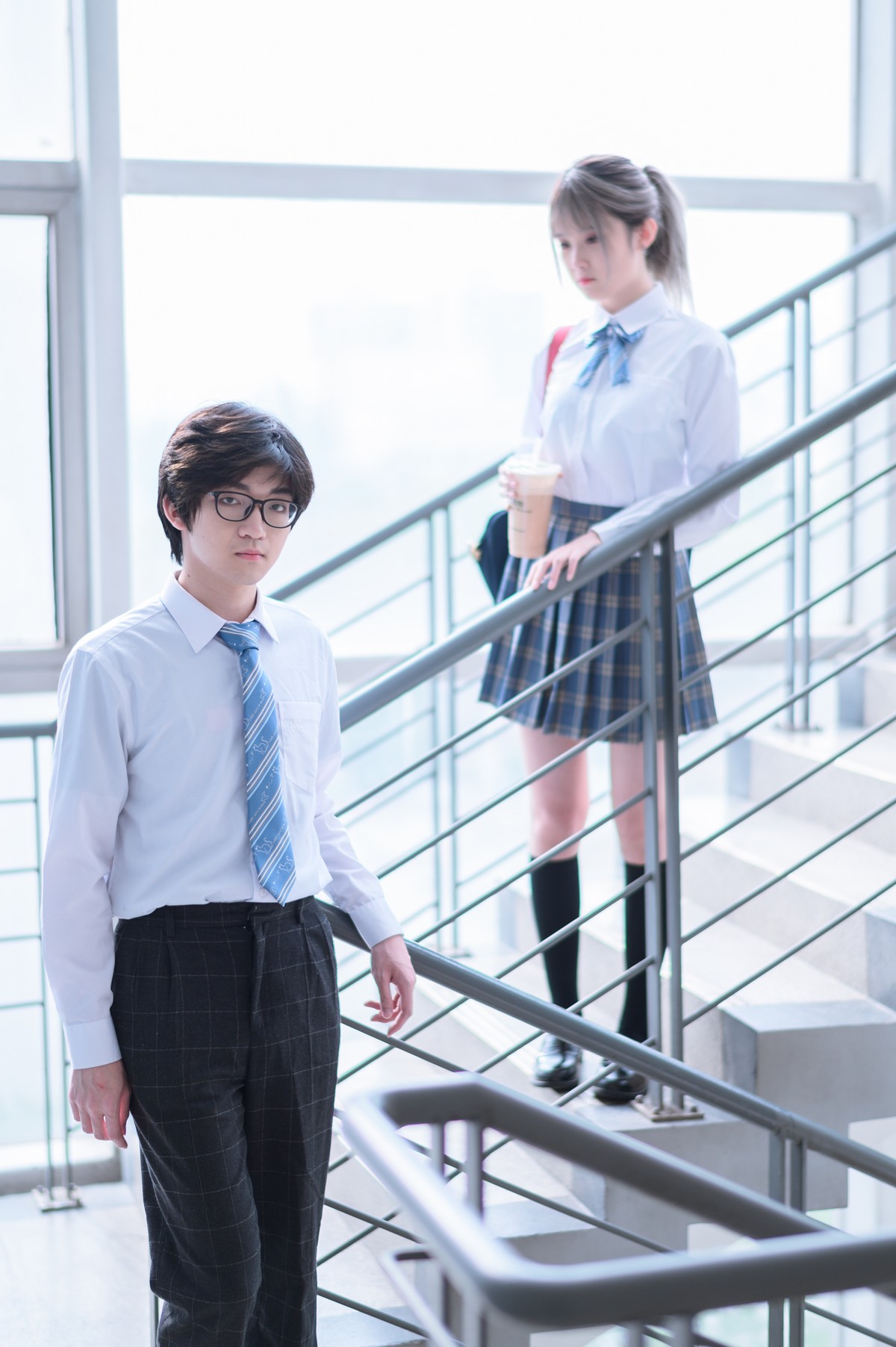 xgyw.top_Coser美女Akisoso秋楚楚双人调色主题校园内性感JK学生装秀美腿迷人写真46P