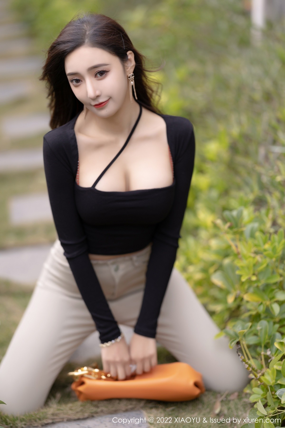 xgyw.top_[XiaoYu画语界]Vol.762_女神王馨瑶yanni惠州旅拍户外半脱露橙色内衣原色丝袜诱惑写真63P