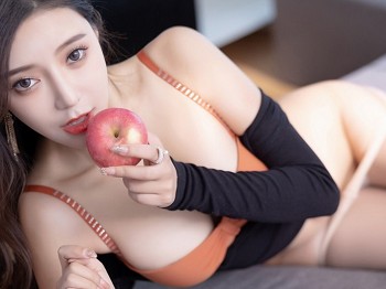 [XiaoYu画语界]Vol.762_校花王馨瑶yanni惠州自拍户外半脱露橙色内衣原色丝袜骚扰写真63P
