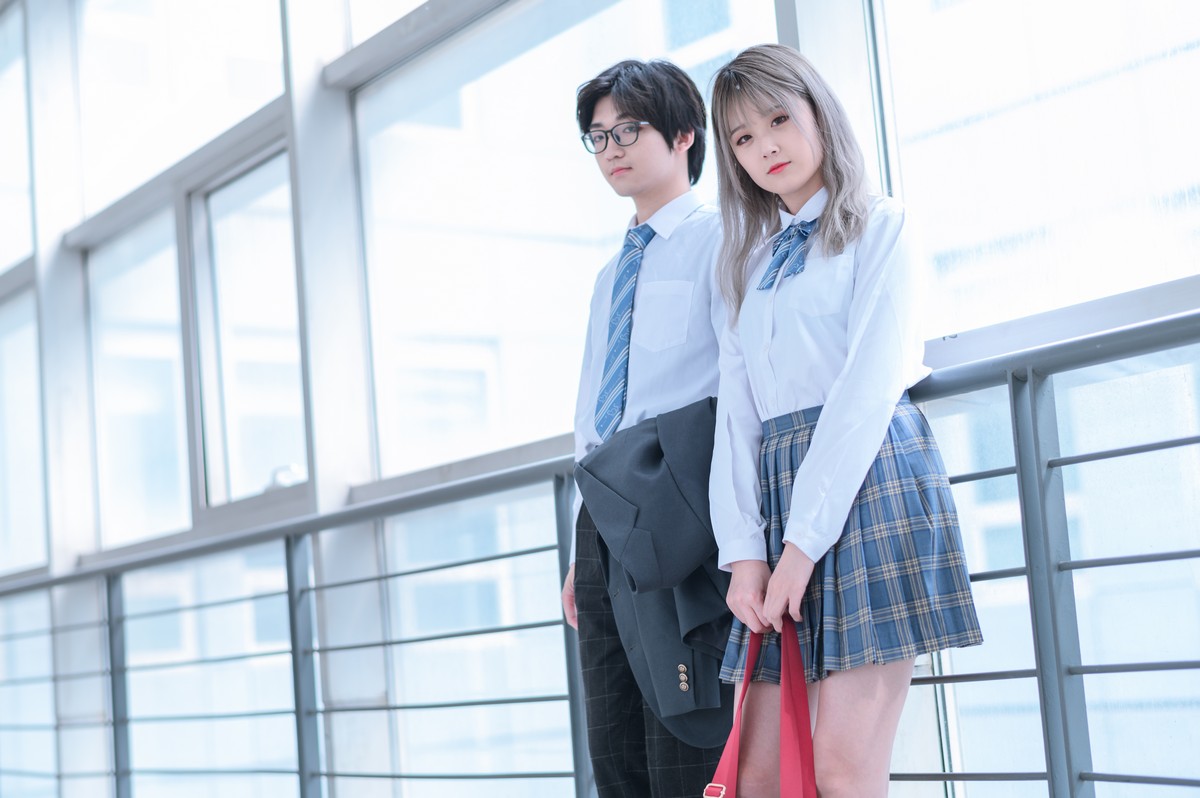 xgyw.top_Coser美女Akisoso秋楚楚双人调色主题校园内性感JK学生装秀美腿迷人写真46P